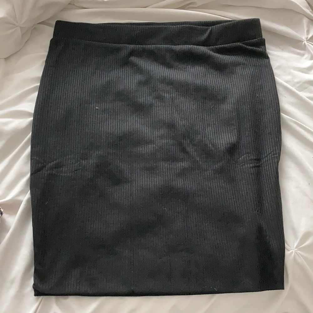 Black skirt